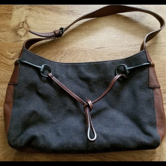 Authentic Vintage Gucci Horseclip Hobo bag - Picture 1 of 4